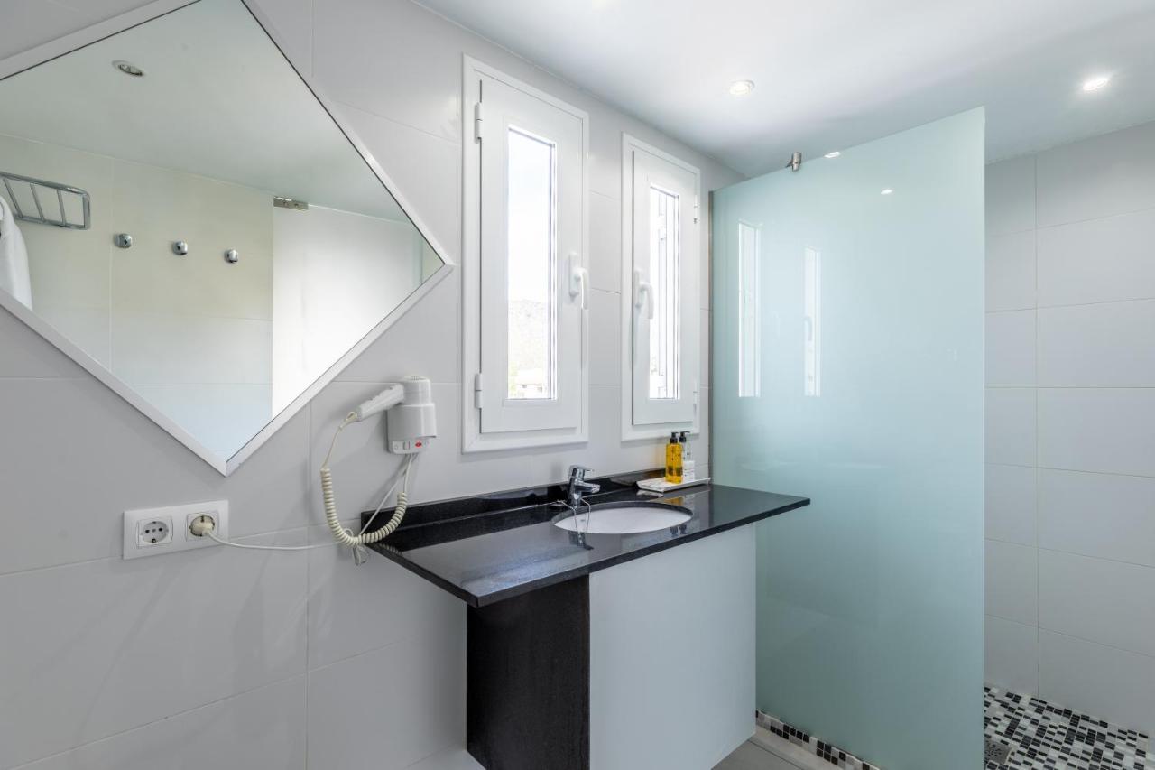 Hoposa Daina Apartamentos ปอร์ต เด โปเญนซา ภายนอก รูปภาพ